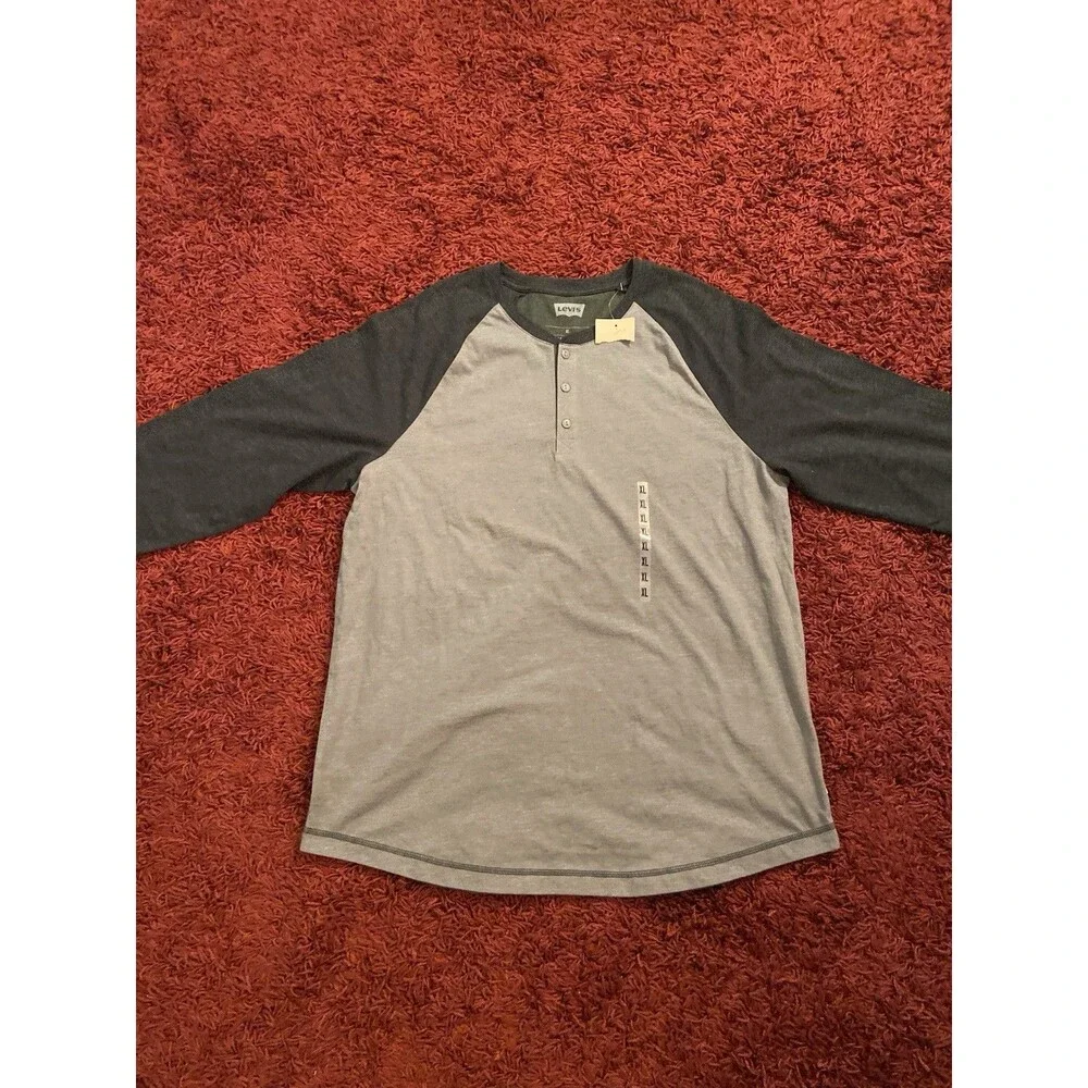 NEW Levi’s Henley Shirt Men’s Size XL 3/4 Sleeve Gray